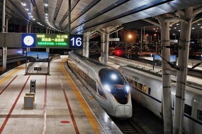 中国铁路:超千名快递小哥陆续抵京,定向增援快递配送等工作