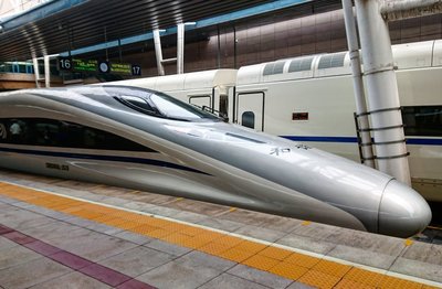 顺丰入局铁总“混改” 成立铁路快运合资企业